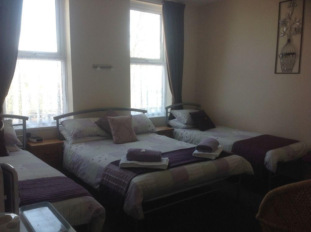 Cleasewood Guest House Great Yarmouth Exterior foto
